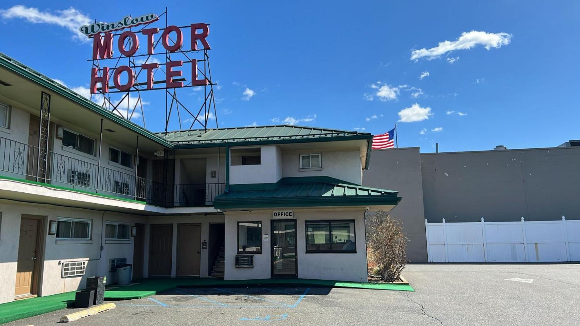 לינדהרסט Winslow Motel מראה חיצוני תמונה