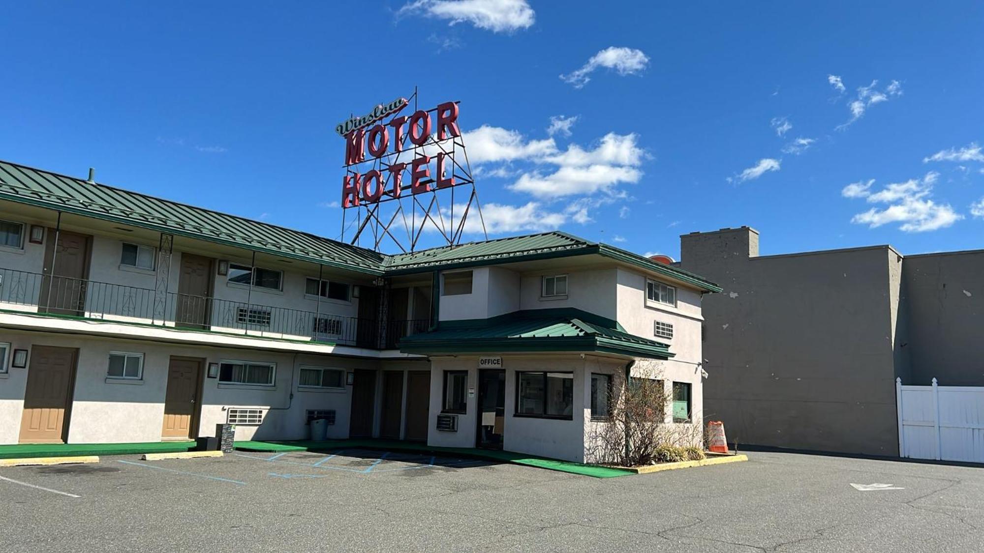 לינדהרסט Winslow Motel מראה חיצוני תמונה